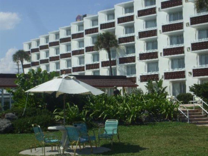 Best Western Aku Tiki Inn Daytona Beach Buitenkant foto